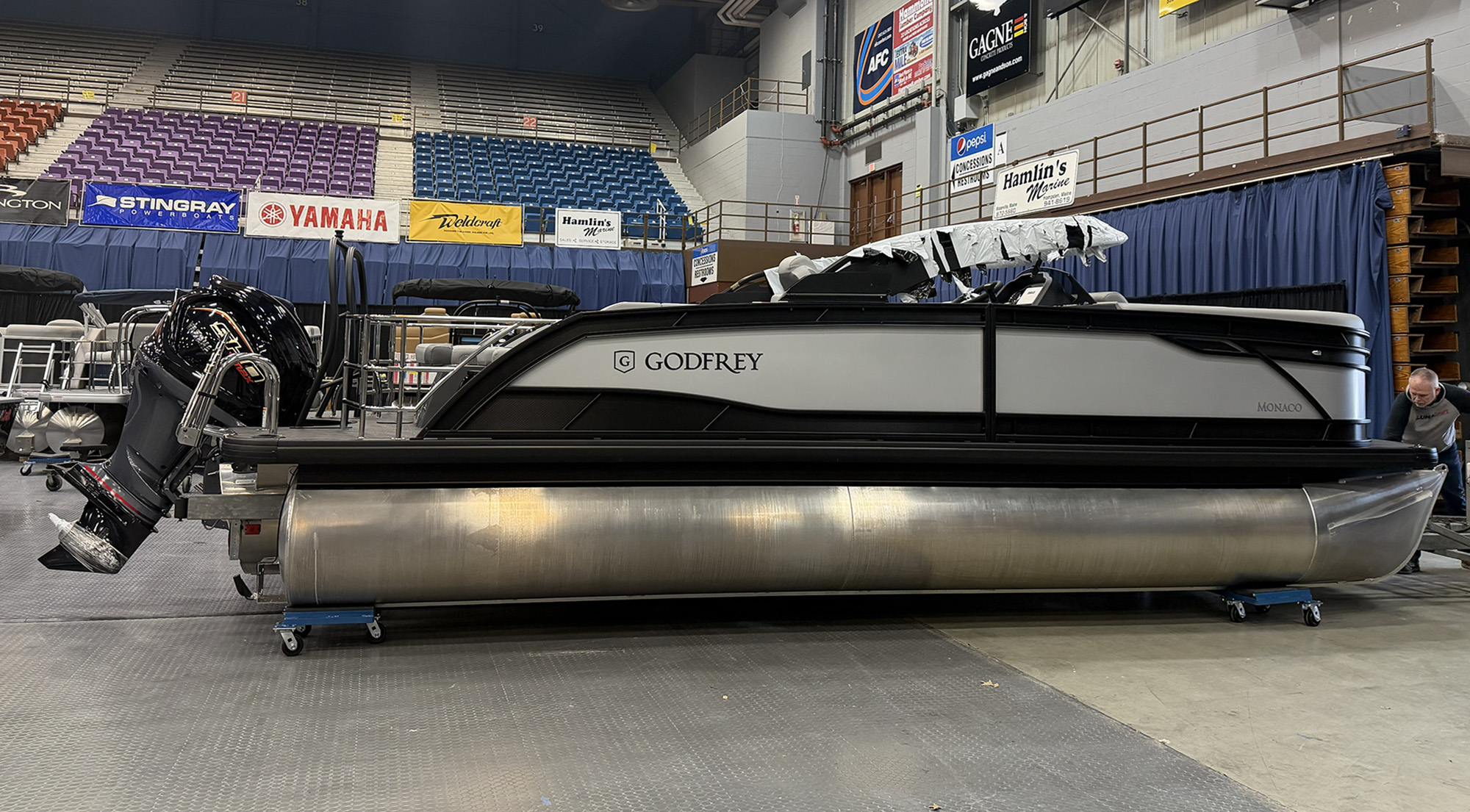 2026 Godfrey MC235SFL Triple Pontoon - Silver/Carbon Fiber